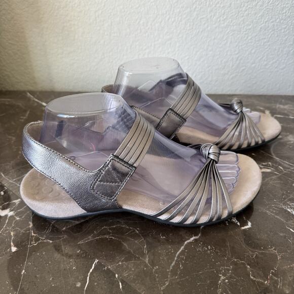 Vionic Talulah Pewter Metallic Sandals Size 8 Adjustable Arch Support Gray - Picture 1 of 7